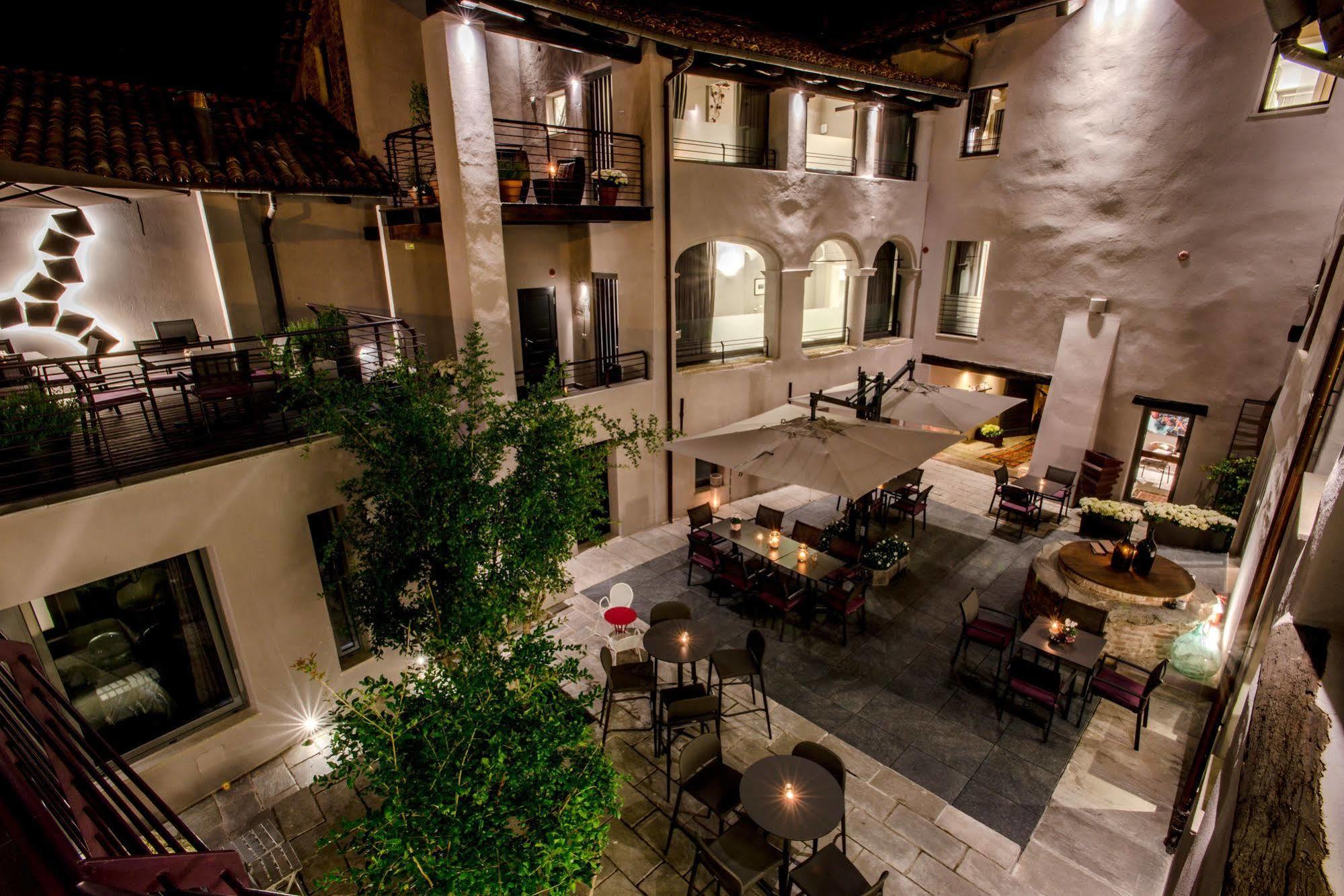 Uve Rooms & Wine Bar La Morra Exteriér fotografie